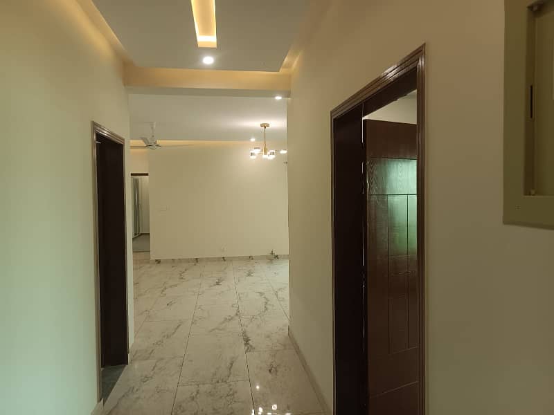 ASKARI 11 BRAND NEW 10 MARLA APARTMENT AVAILABLE FOR SALE 0