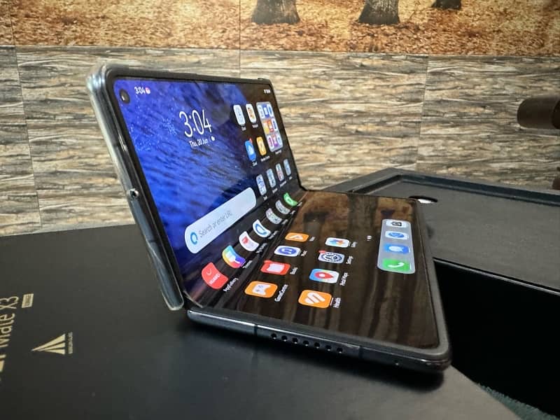 Huawei Mate X3 17