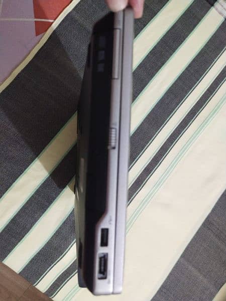 Dell Laptop 3