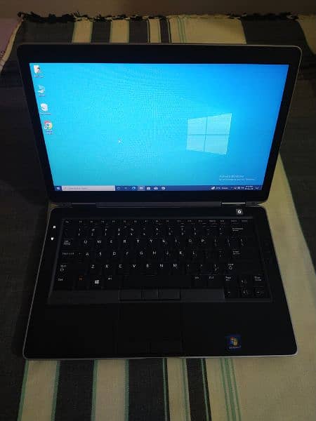 Dell Laptop 10