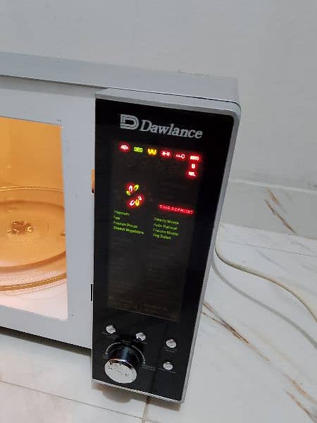 Dawlance microwave oven 2 in 1 with grill full size 03313028733 Wtsapp 3