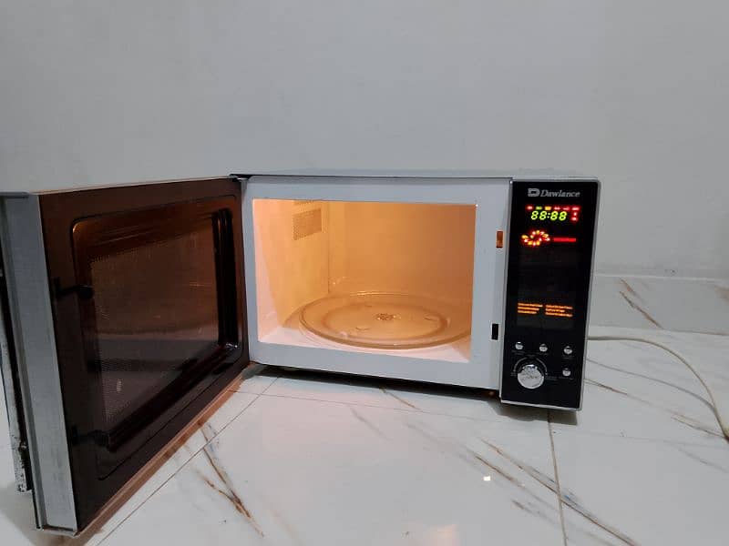 Dawlance microwave oven 2 in 1 with grill full size 03313028733 Wtsapp 8