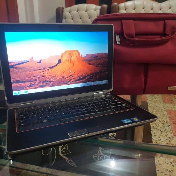 Laptop for Sale slightly used 3