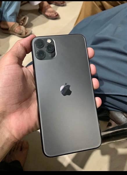 i phone 11 pro mix 1