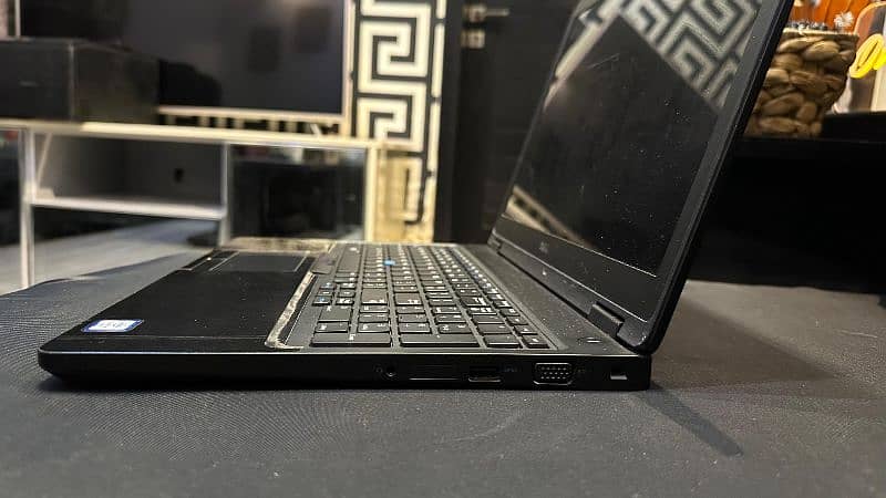 Dell Latitude 5580 i5-6th generation 1