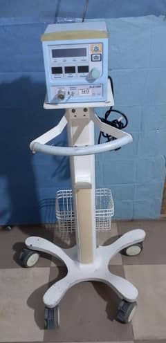 Baby / infant ventilator carefusion / viasys sipap imported from uk