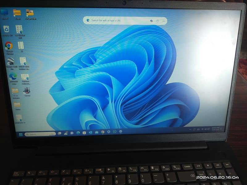 Lenovo V15 G2
Core i3 11th Generation 3