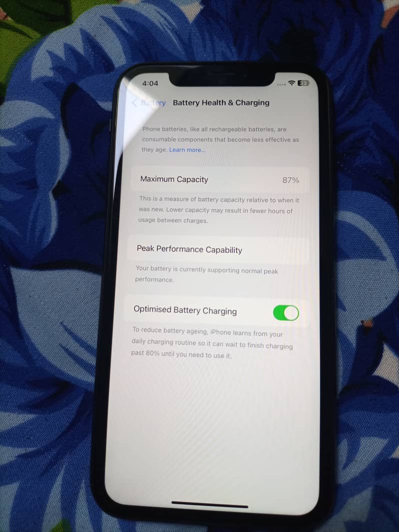 Iphone Xr with 87% battery health jv. 03305182650 whatsapp 1