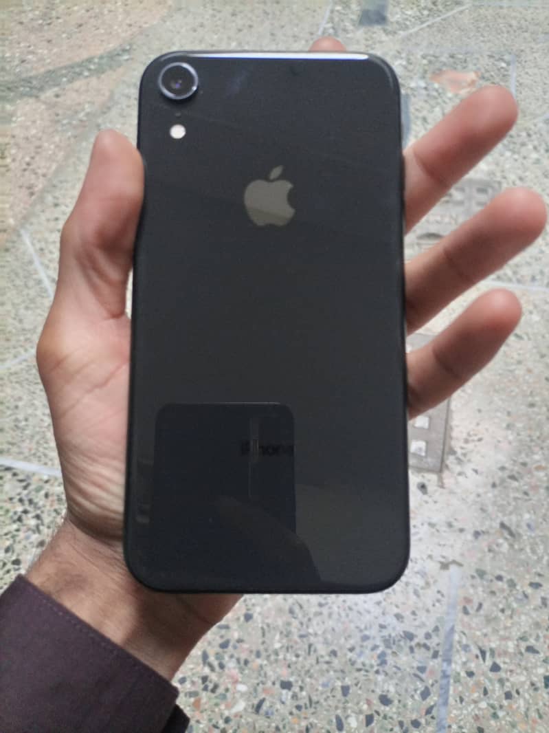 Iphone Xr with 87% battery health jv. 03305182650 whatsapp 8