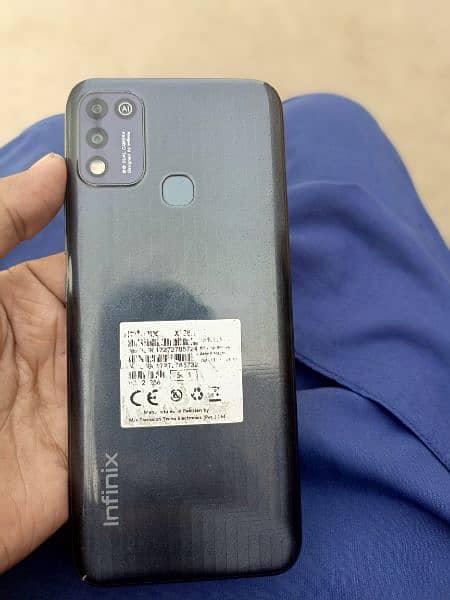 infinix Hot 11 play 10/10 R's 26000 3