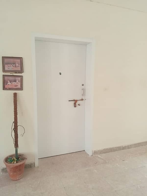 Flat for rent in g-11 Islamabad 1