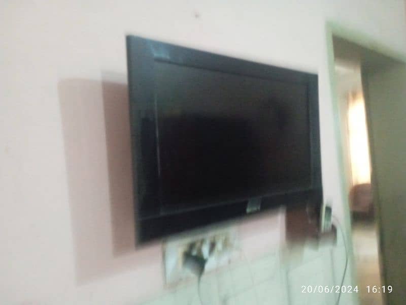 Sony LCD TV 3