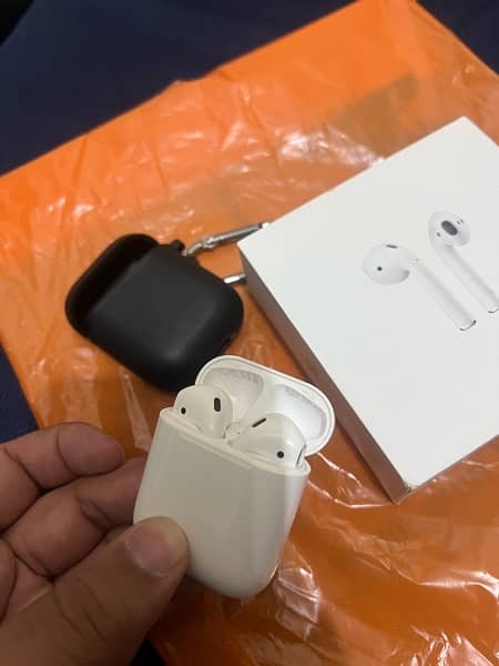 Airpods 2 6