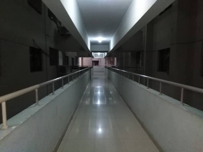 2300 Square Feet Flat In Karachi Is Available For Sale 9