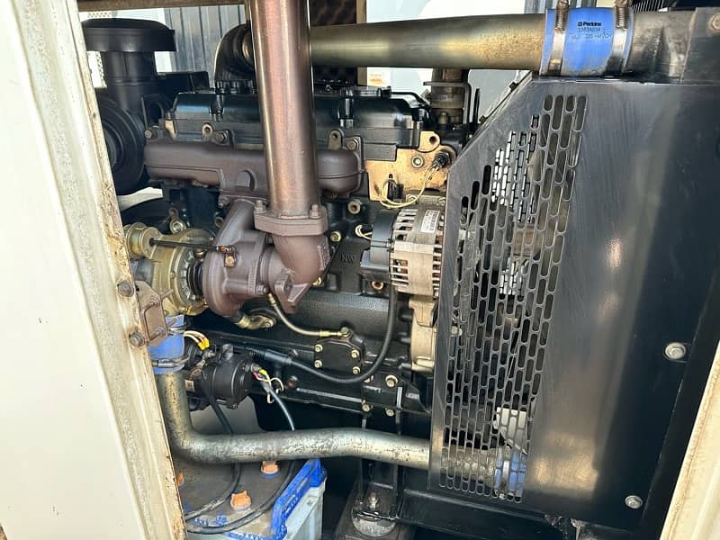 Perkins 100kvA generator First Owner Brand New Condition 6