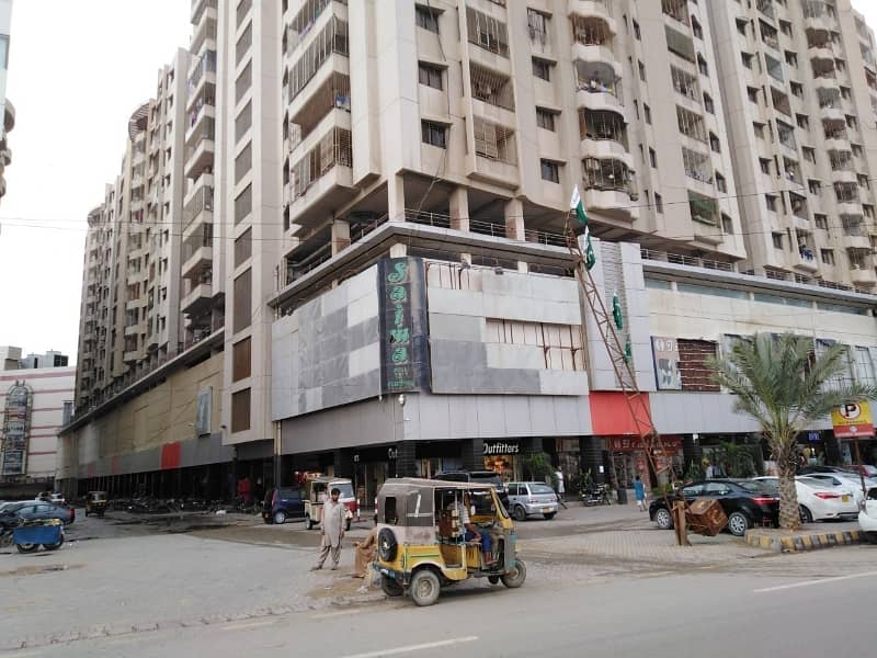 Gulshan-e-Iqbal - Block 10-A Flat Sized 2300 Square Feet For rent 2
