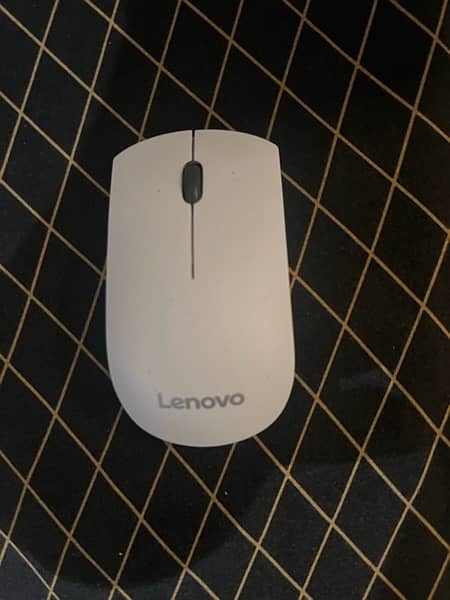 Lenovo IdeaCentre AIO 3i 4