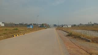 Opposite To Mehria Town Main Road Excellent For Commercial Plot 0