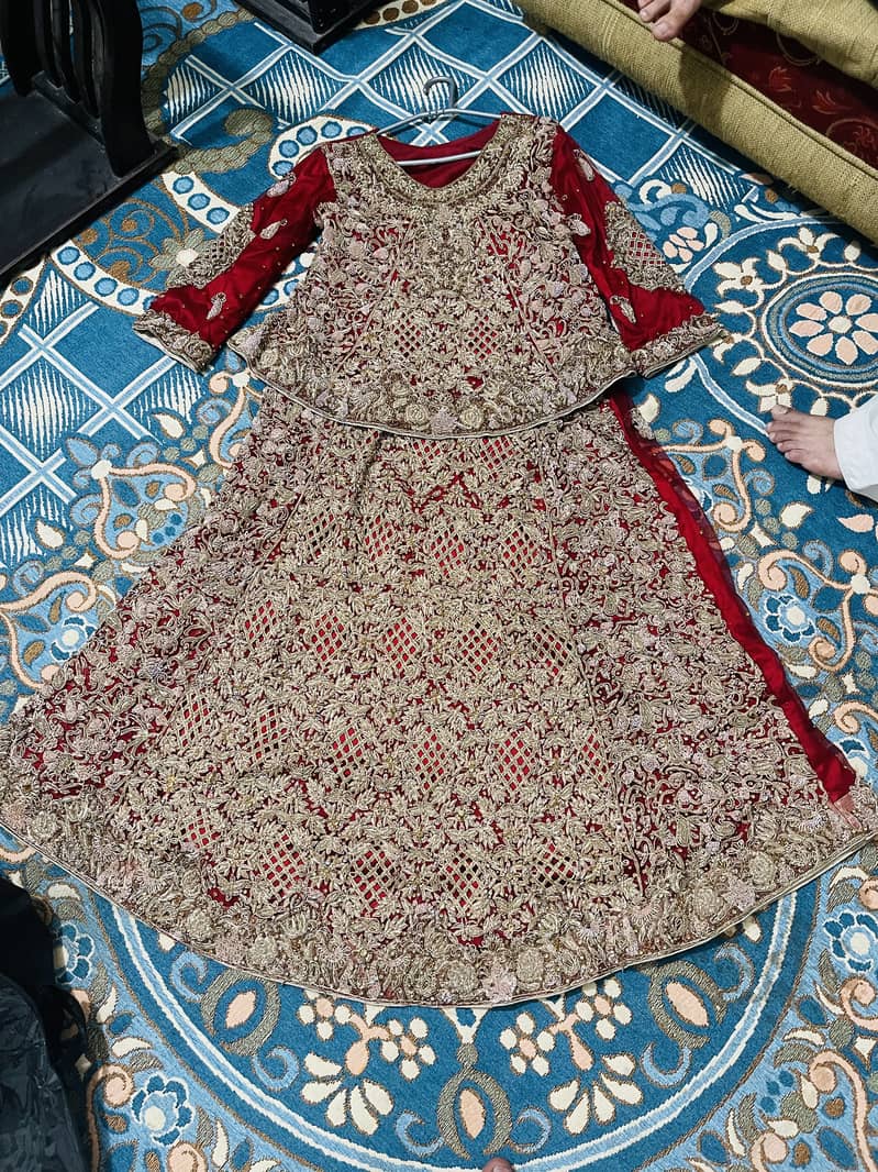 Bridal Lehnga with Duppata & Pouch in 10/10 condition 4