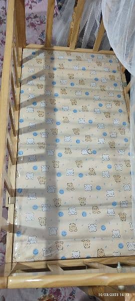 baby cot, baby bed, baby swing 3