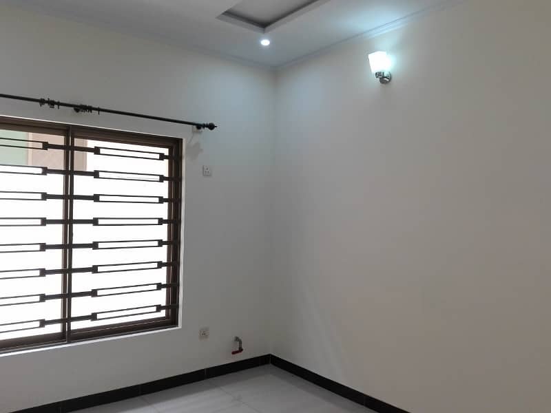 Spacious 10 Marla Lower Portion Available For rent In National Police Foundation O-9 - Block F 4