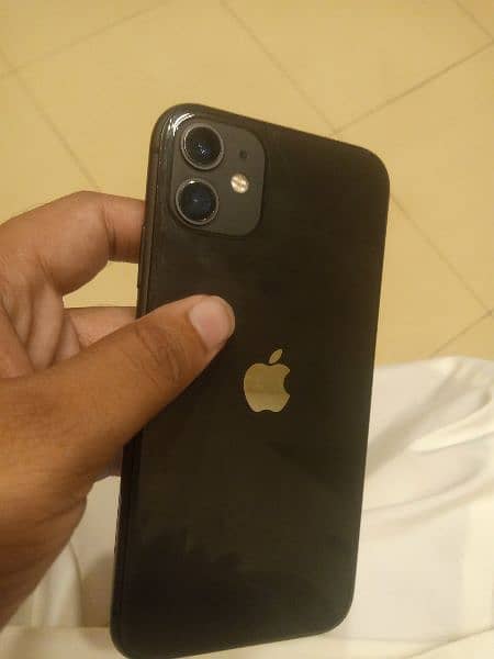 iphone 11 jv condition 10/8 128gb 0