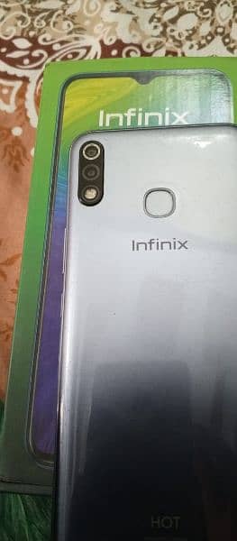 Infinix hot 8 32/2GB Excellent condition 10/10.0-3-3-6- 3+1+5+3+0+5+5 6