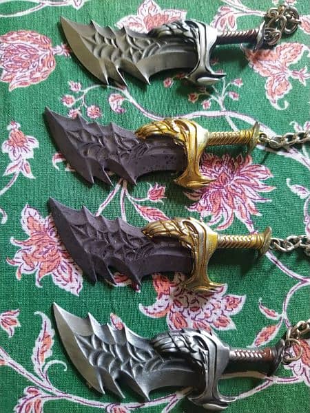 God of War "Blades of chaos" Key Chains 2