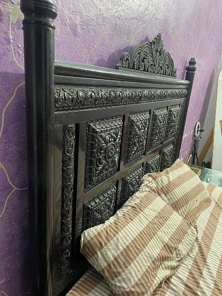 Elegant Iron King Size Bed Frame for Sale 2