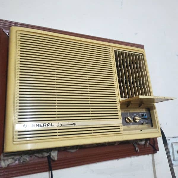 General Window AC 1.5 ton in excellent condition 2