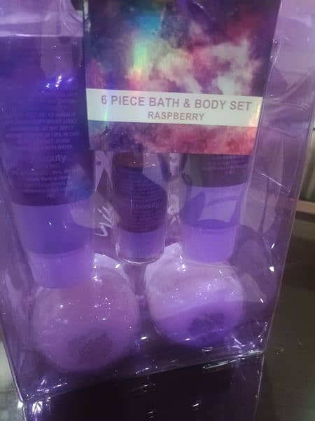 6 piece bath & body set raspberry 1