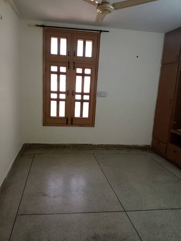 VIP 10 Marla Double Storey House For Rent In Madina Town, Faisalabad 8