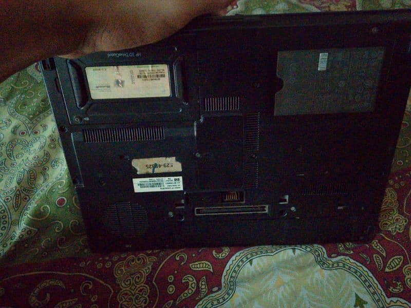 HP laptop Compaq 6190p for urgent sale 2