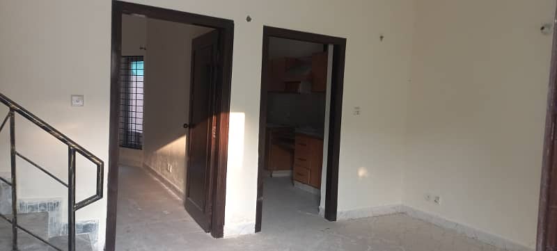 40 Feet Road Beautiful House For Sale In Eden Abad Lahore Main Road Near Ring Road Dha 11 Rahbar Khayaban E Amin 2