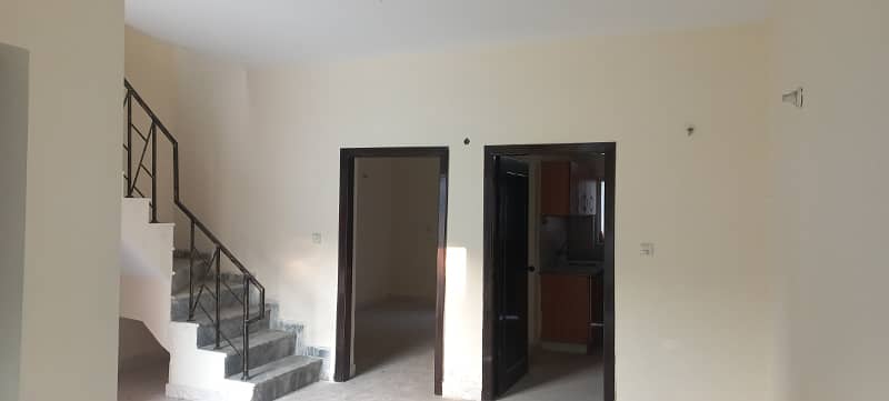 40 Feet Road Beautiful House For Sale In Eden Abad Lahore Main Road Near Ring Road Dha 11 Rahbar Khayaban E Amin 9