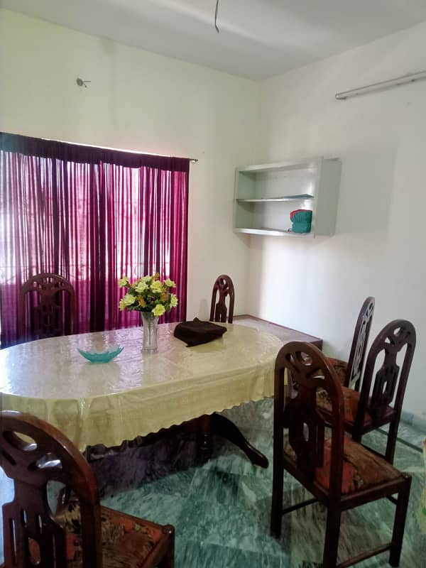 10 Marla Upper Portion House Available For Rent In Madina Town 1