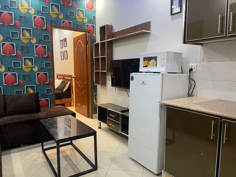 1 Bedroom Fully Furnished Flat For Rent In Block H-3 Johar Town Lahore 2