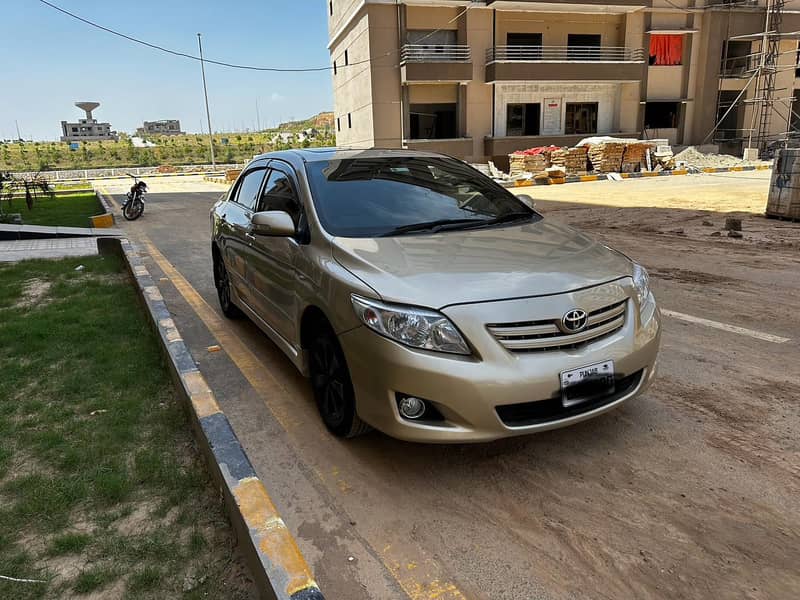 Toyota Corolla Altis 1.8 2010 Model 1