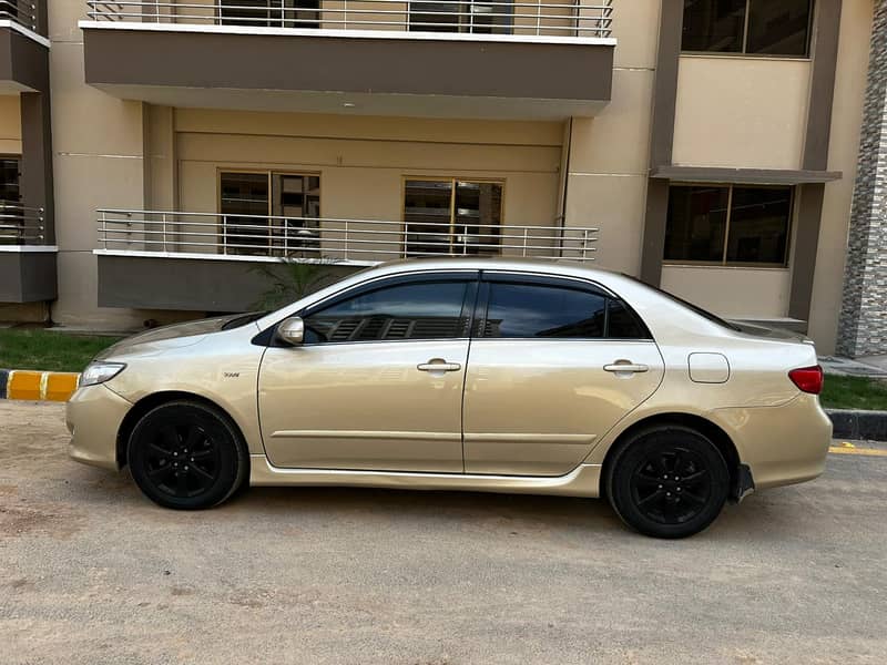 Toyota Corolla Altis 1.8 2010 Model 3