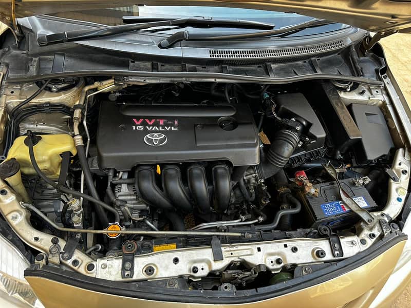 Toyota Corolla Altis 1.8 2010 Model 11