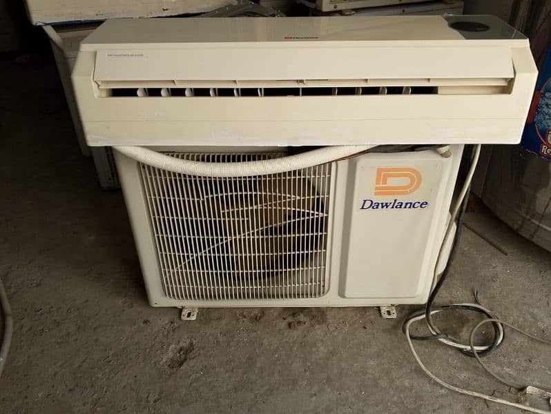 Dawlance AC for sale good condition 2