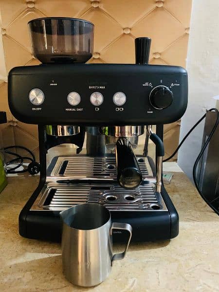 Mini Coffee machine with Beans Grinder 1
