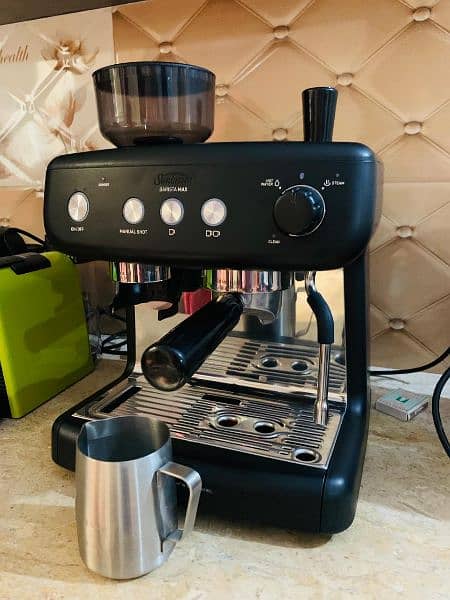 Mini Coffee machine with Beans Grinder 2