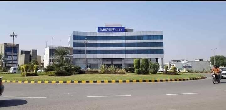 Prime Location 10 - Marla Plot Is Available In Platinum Block Of Park View City Lahore Situated At Main Multan Road Opposite DHA Phase IIX EME Sector Canal Road Near Motorway M - 2 , Ring Road , Orange Line Train Metro Store & Emporium Mall 28