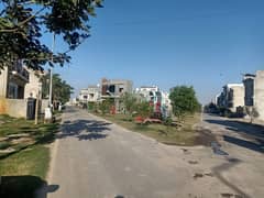 5 Marla Full Possession Paid 40 Feet Wide Road Plot For Sale in Tulip Overseas Block Park View City Lahore