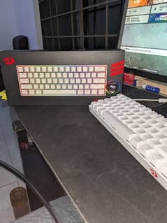 Red dragon K530 Pro Wireless 2.4g keyboard