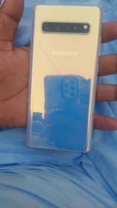 Samsung galaxy s10 plus 5g 8/256 exchange possible with iphone