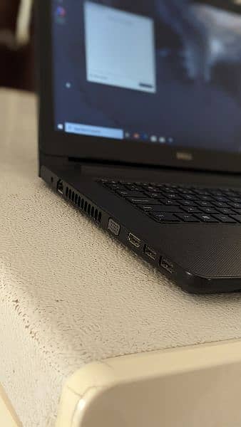 Dell vostro 14 3468 i7 7gen laptop 7