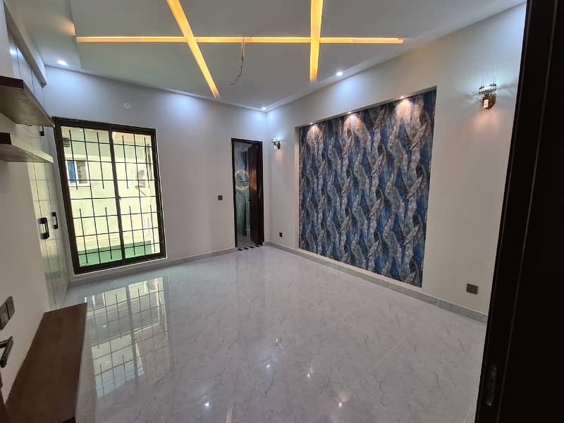 10 Marla House For Sale LDA AVENUE 1 Lahore 3