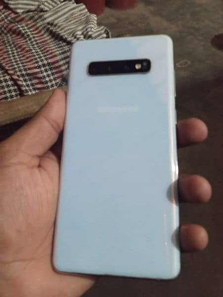 Samsung galaxy s10 plus 2